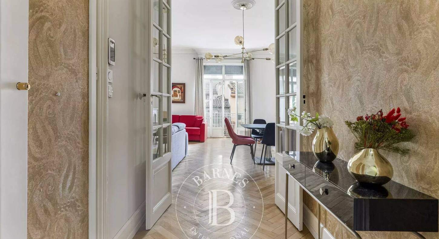 Show - BARNES Agency, luxury real estate in Toulouse