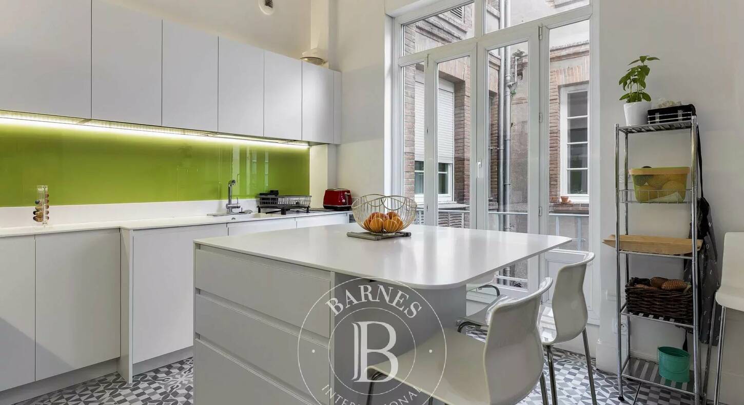 Show - BARNES Agency, luxury real estate in Toulouse