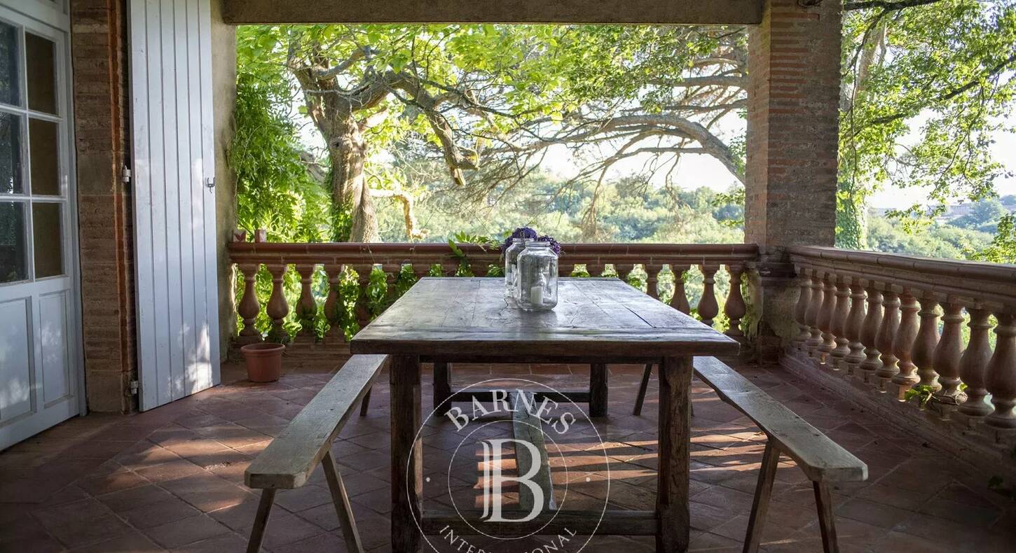 Show - BARNES Toulouse - Immobilier de luxe, appartements et maisons de prestige à Toulouse