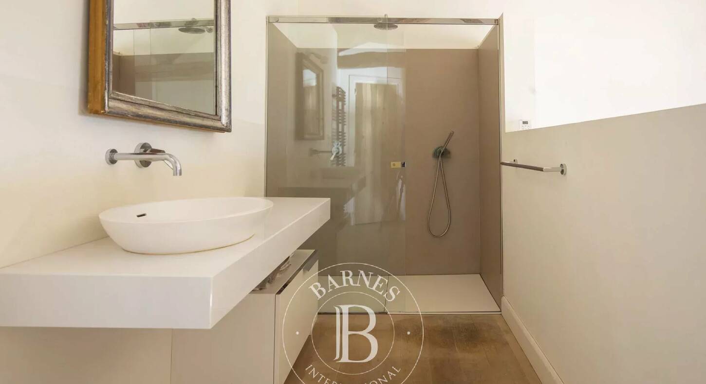 Show - BARNES Agency, luxury real estate in Toulouse