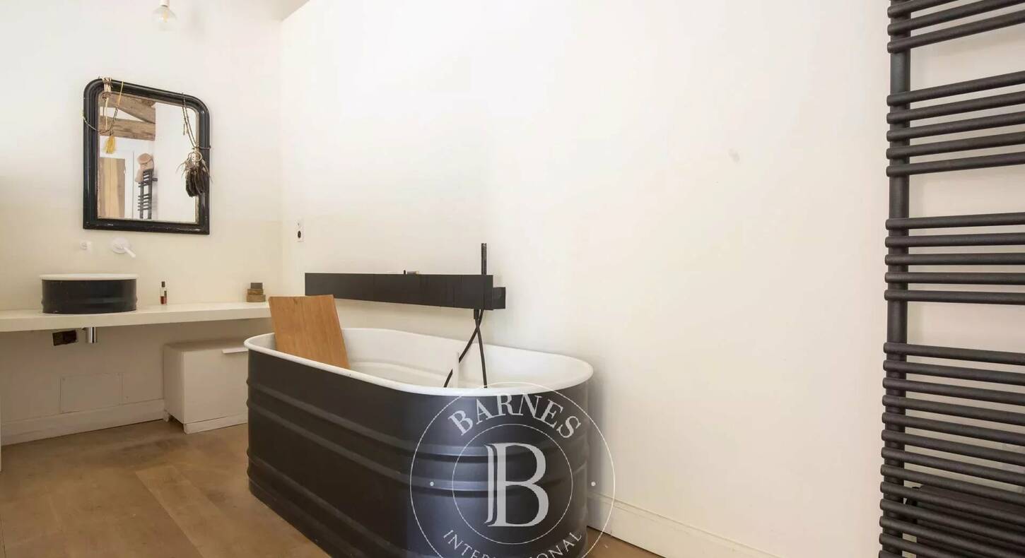 Show - BARNES Agency, luxury real estate in Toulouse