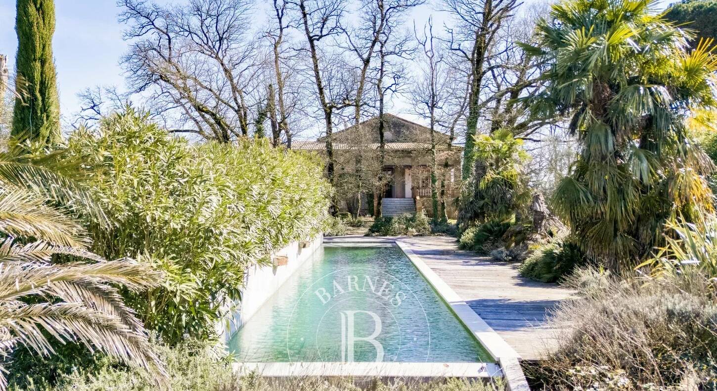 Show - BARNES Agency, luxury real estate in Toulouse