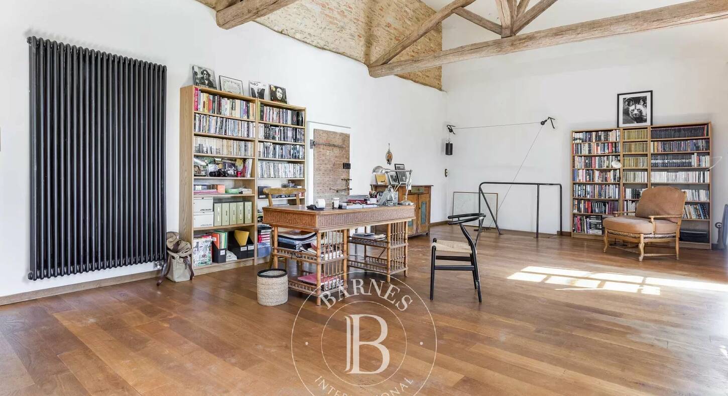 Show - BARNES Agency, luxury real estate in Toulouse