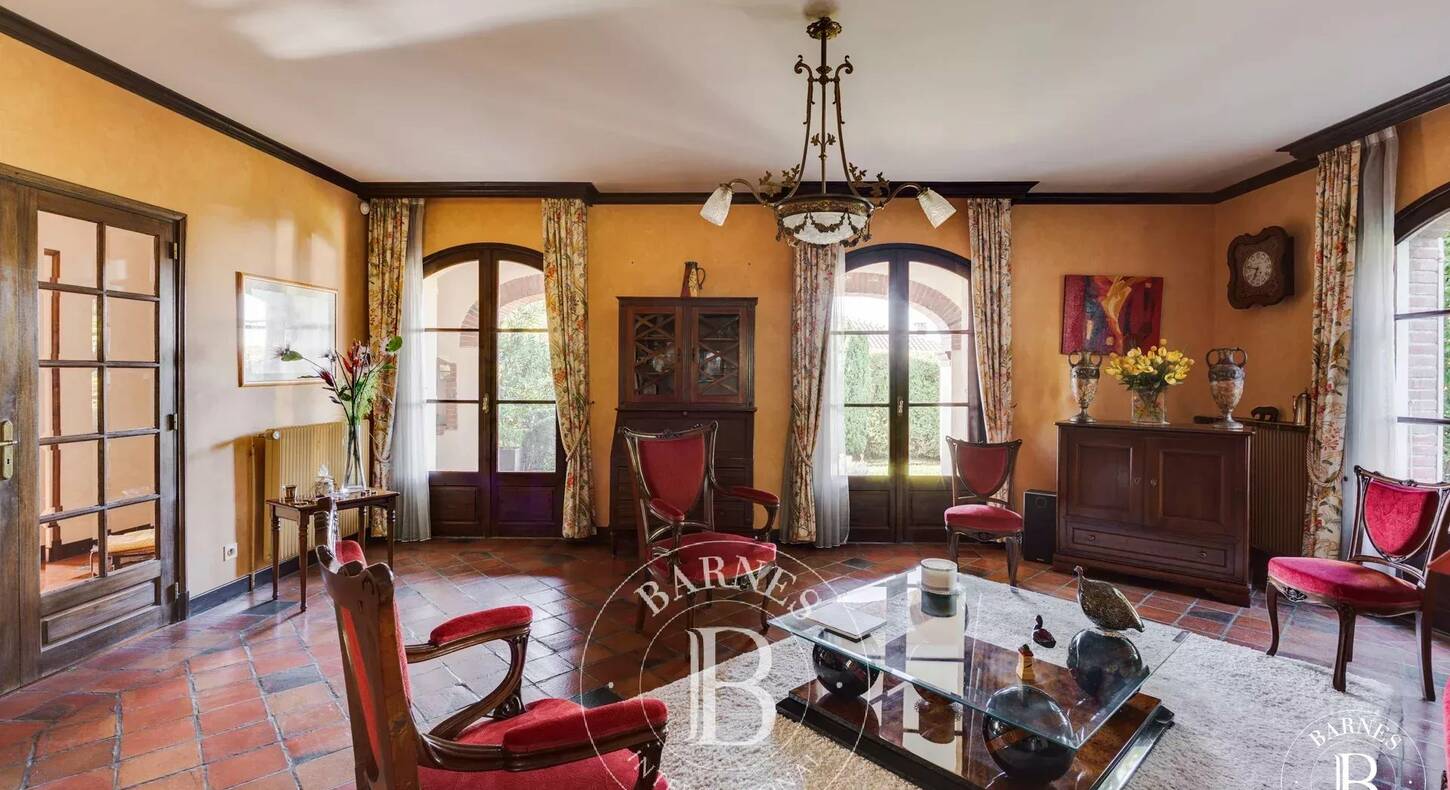 Show - BARNES Toulouse - Immobilier de luxe, appartements et maisons de prestige à Toulouse