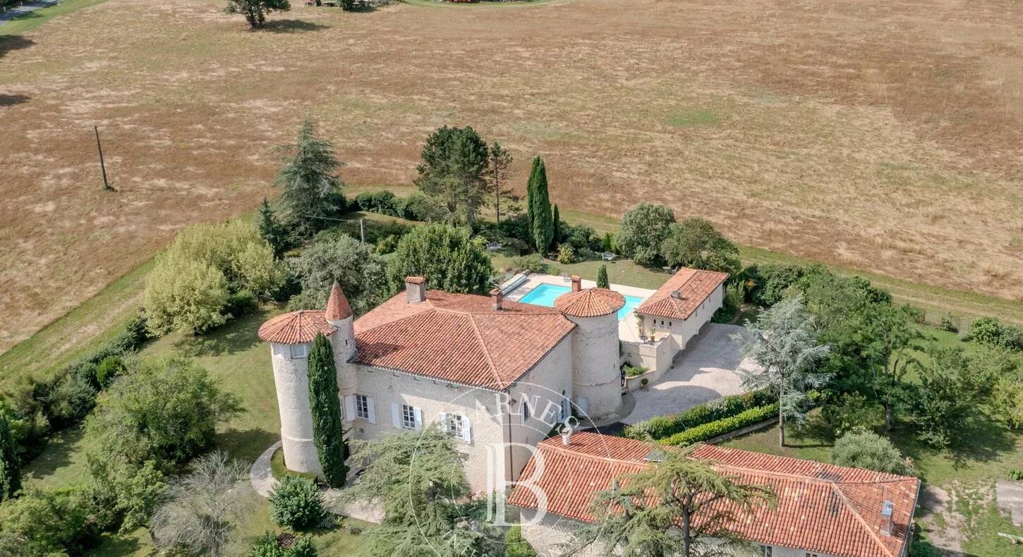 Show - BARNES Agency, luxury real estate in Toulouse