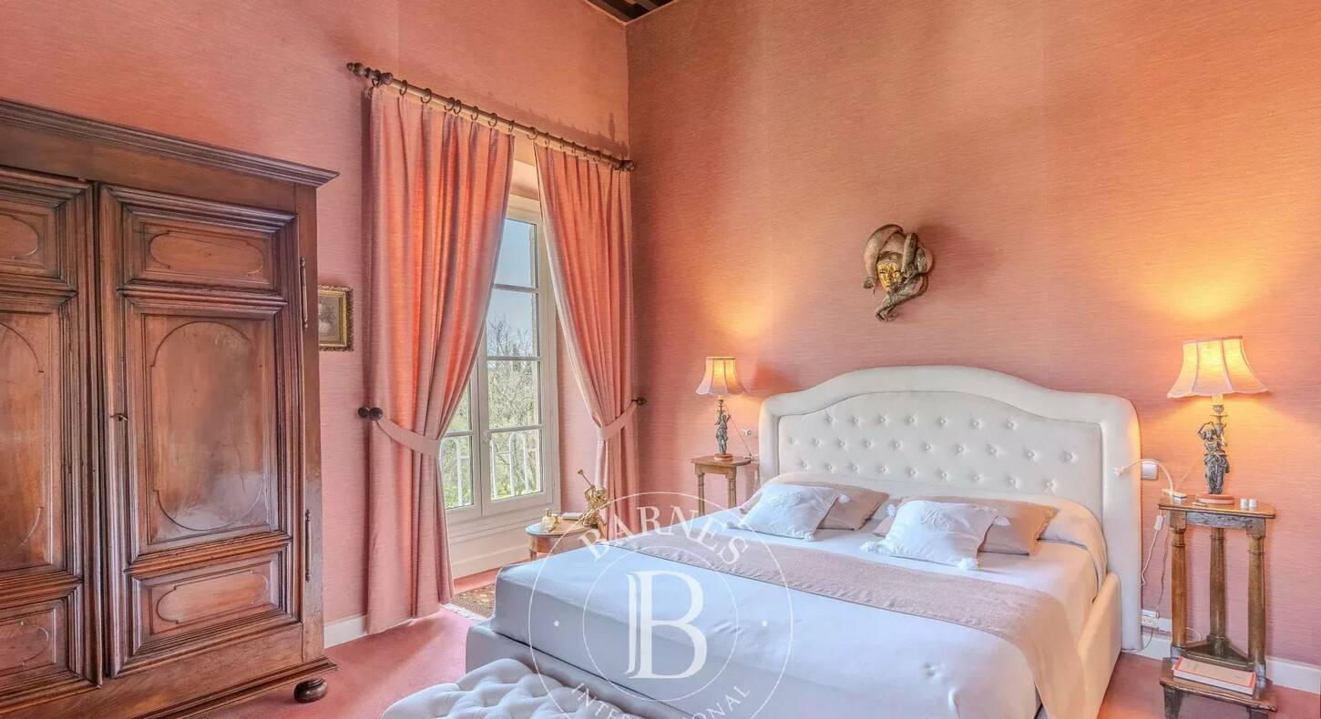 Show - BARNES Agency, luxury real estate in Toulouse