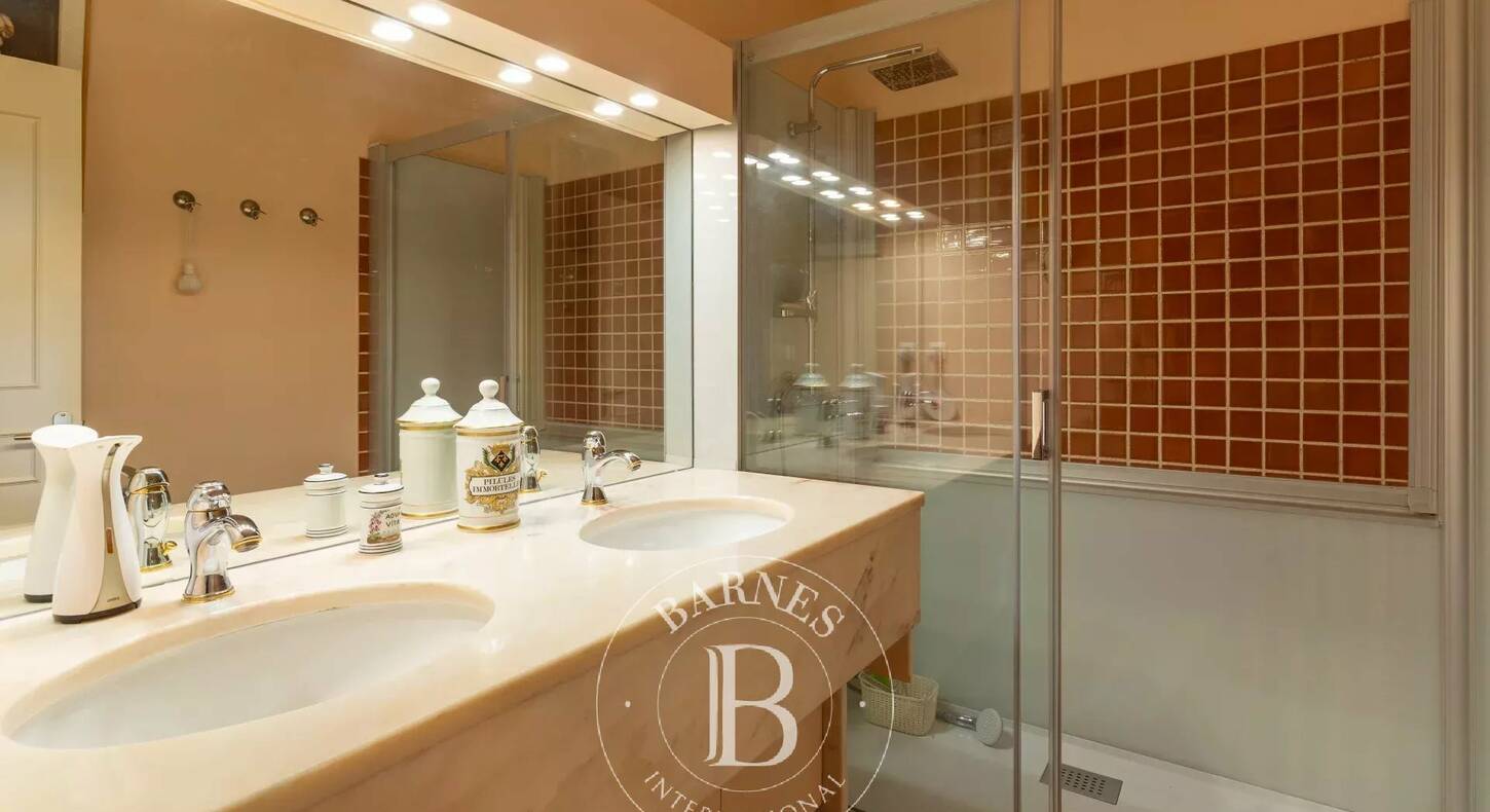 Show - BARNES Agency, luxury real estate in Toulouse