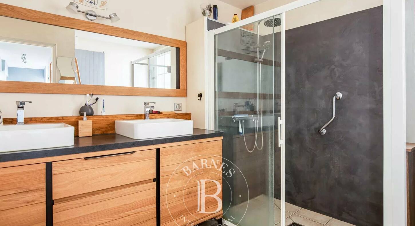 Show - BARNES Agency, luxury real estate in Toulouse