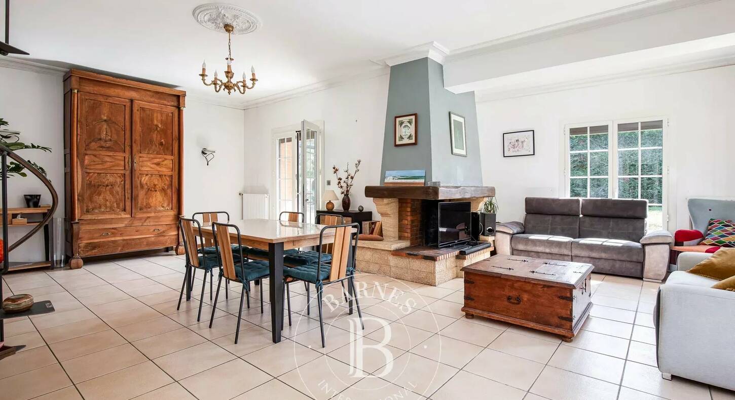 Show - BARNES Agency, luxury real estate in Toulouse