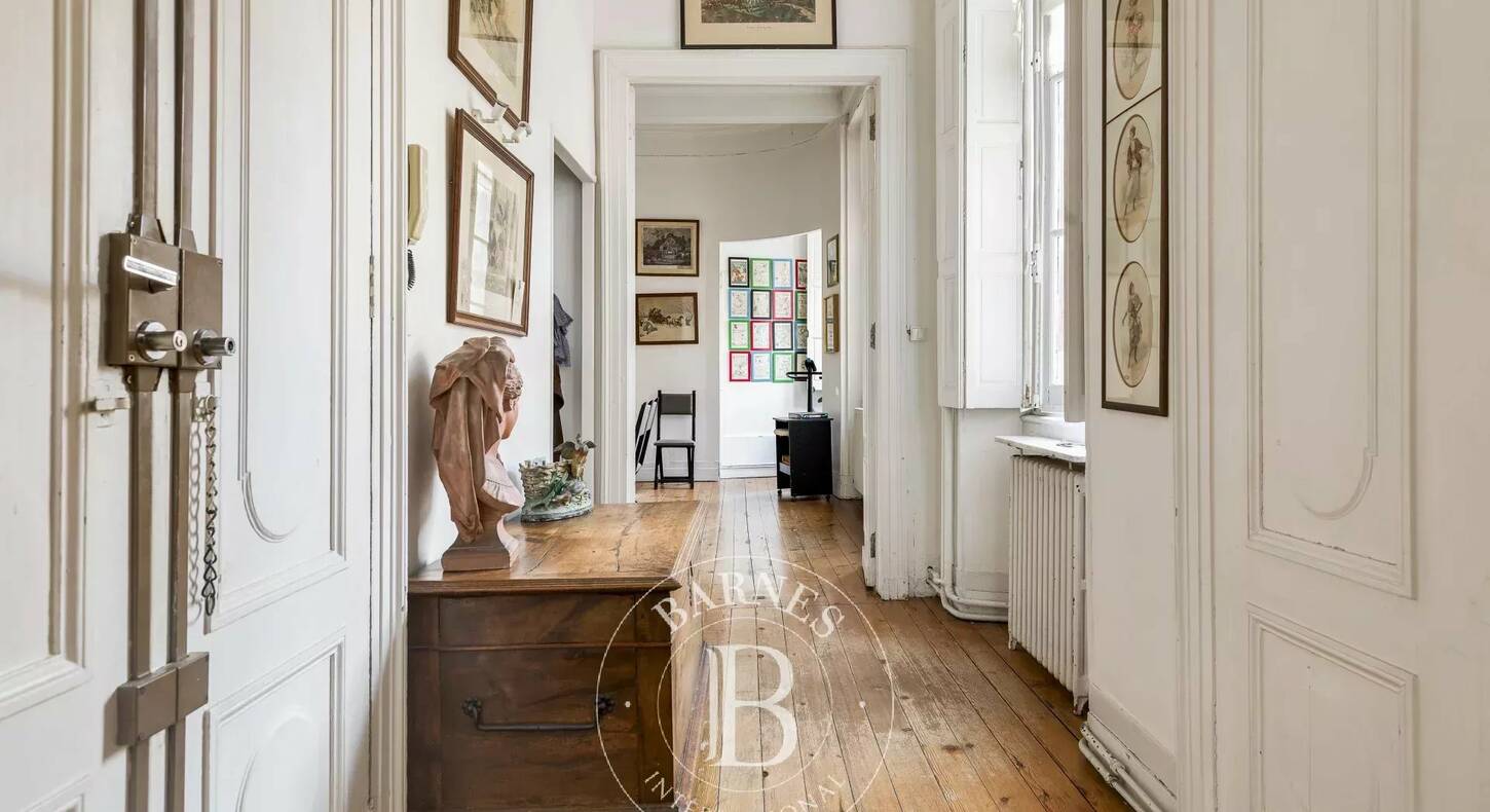 Show - BARNES Agency, luxury real estate in Toulouse