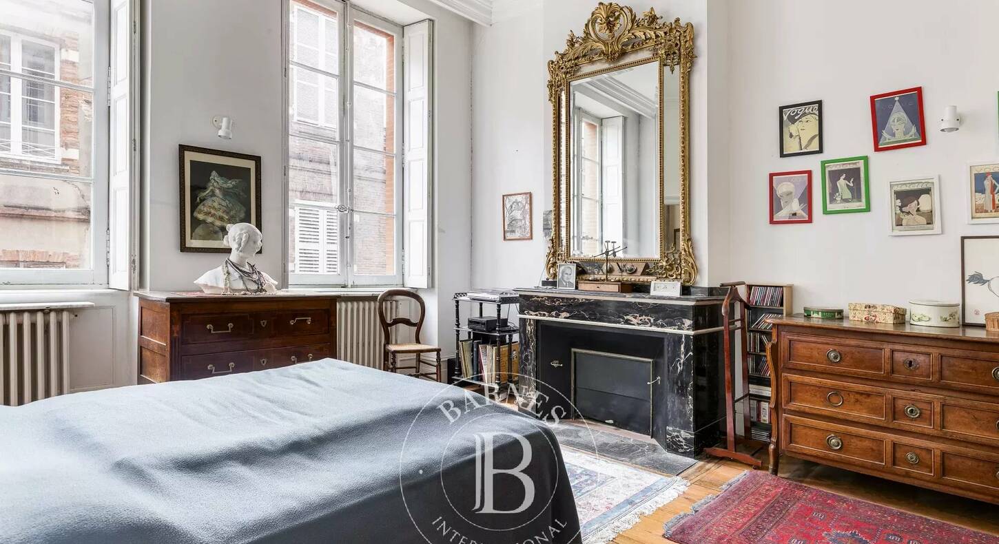 Show - BARNES Agency, luxury real estate in Toulouse
