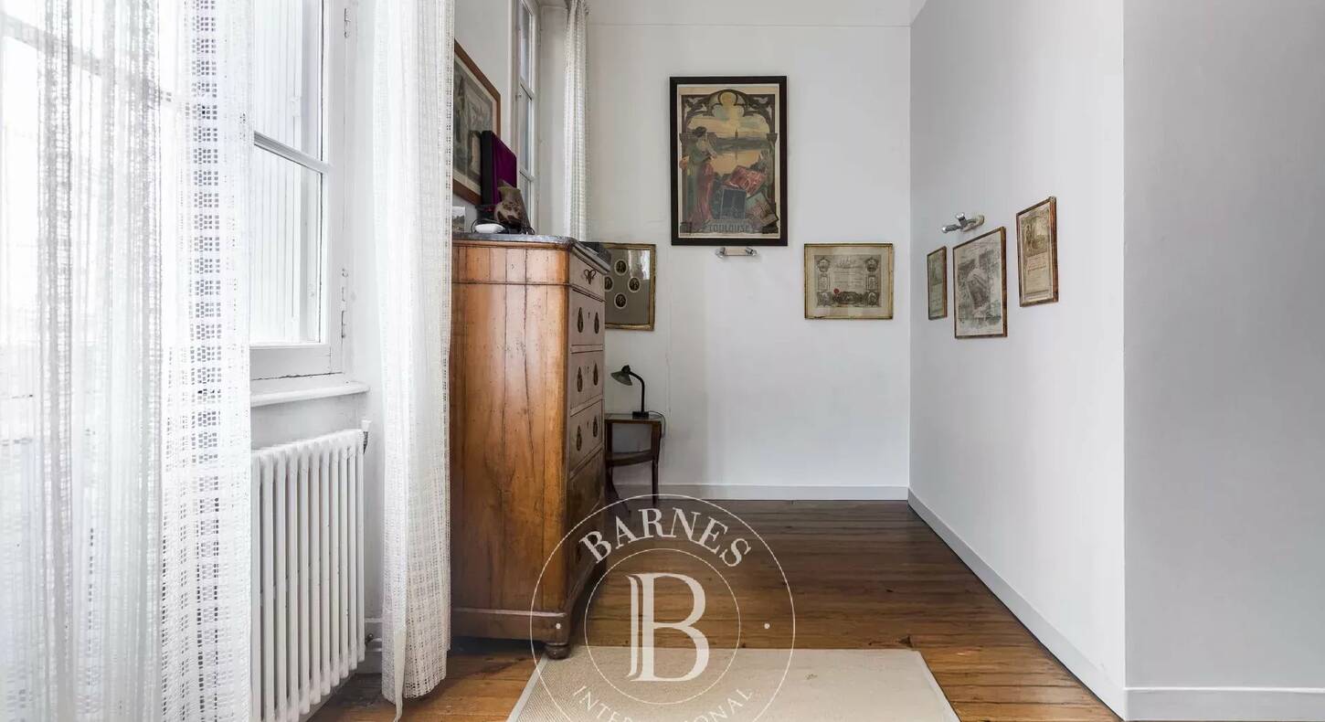 Show - BARNES Agency, luxury real estate in Toulouse