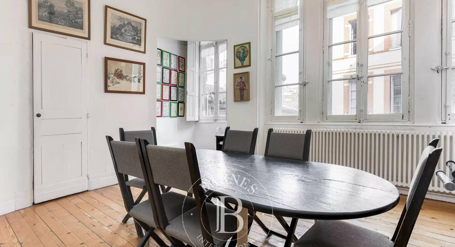 Show - BARNES Agency, luxury real estate in Toulouse
