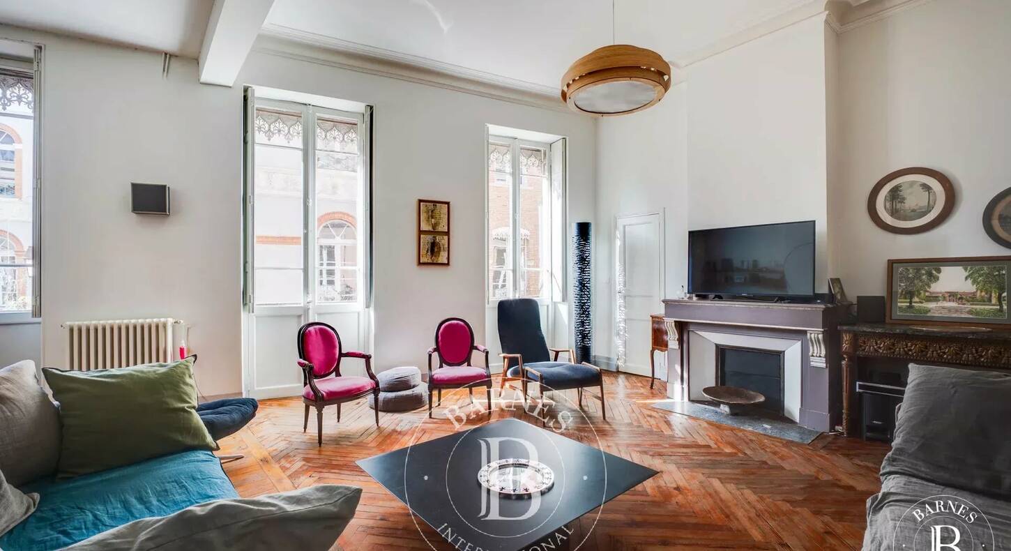 Show - BARNES Toulouse - Immobilier de luxe, appartements et maisons de prestige à Toulouse
