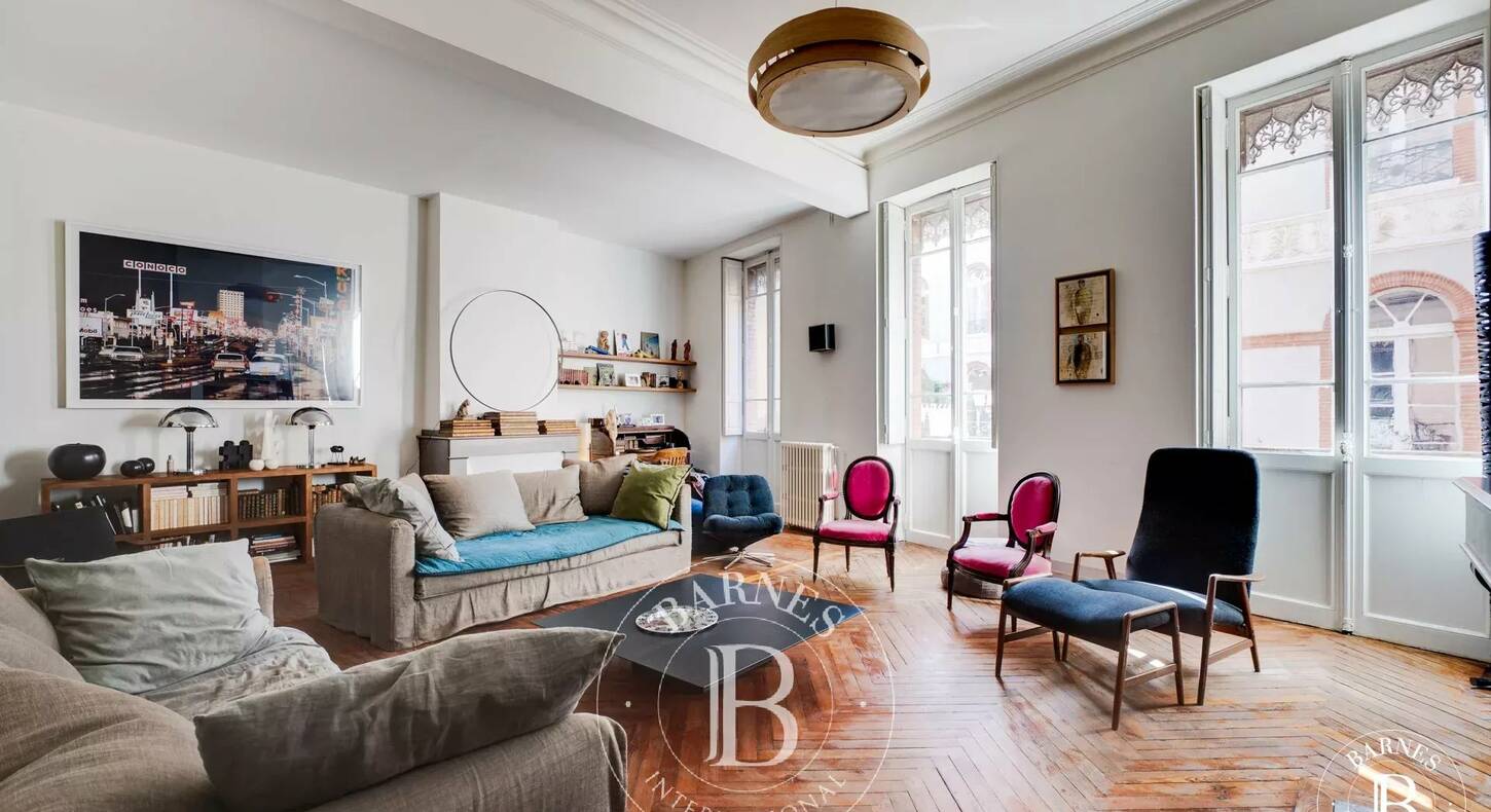 Show - BARNES Toulouse - Immobilier de luxe, appartements et maisons de prestige à Toulouse