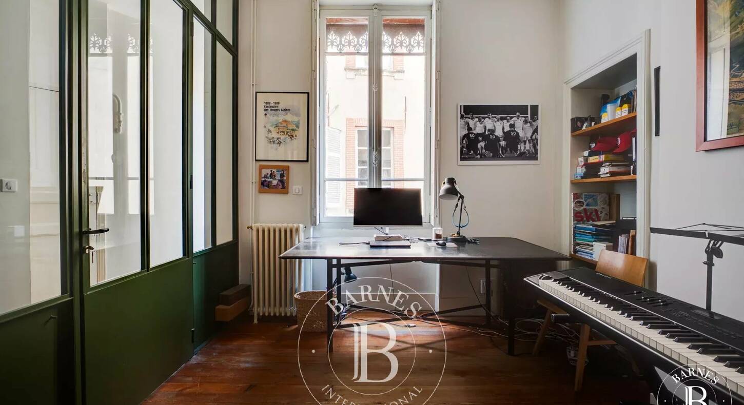 Show - BARNES Toulouse - Immobilier de luxe, appartements et maisons de prestige à Toulouse