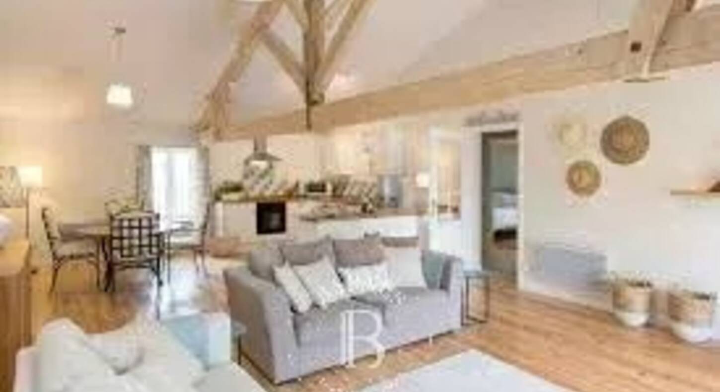 Show - BARNES Agency, luxury real estate in Toulouse