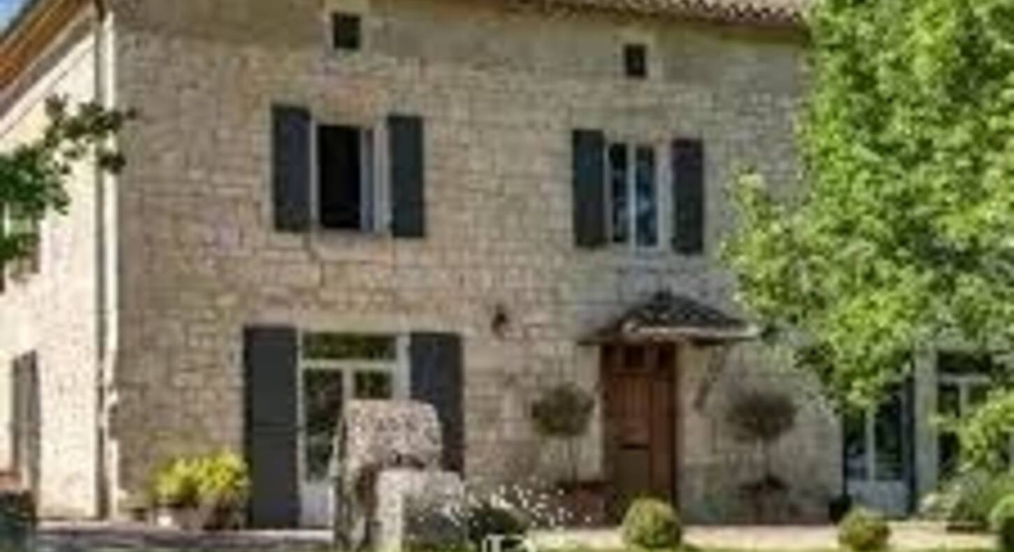 Show - BARNES Agency, luxury real estate in Toulouse