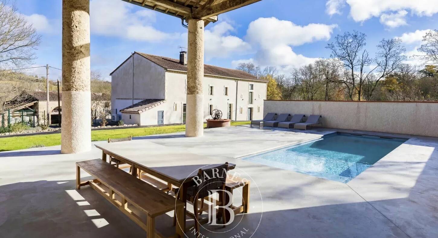 Show - BARNES Agency, luxury real estate in Toulouse