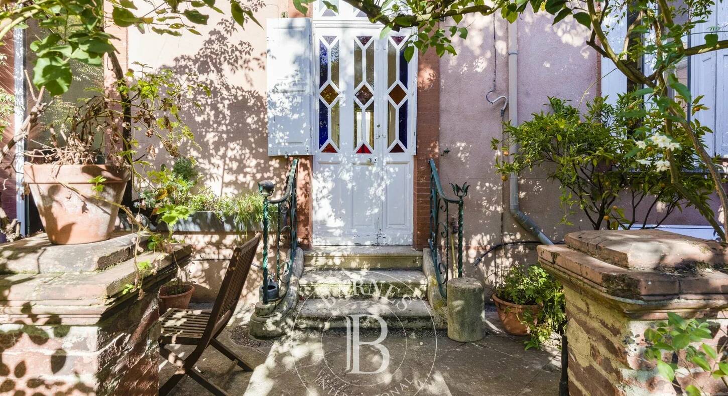 Show - BARNES Toulouse - Immobilier de luxe, appartements et maisons de prestige à Toulouse