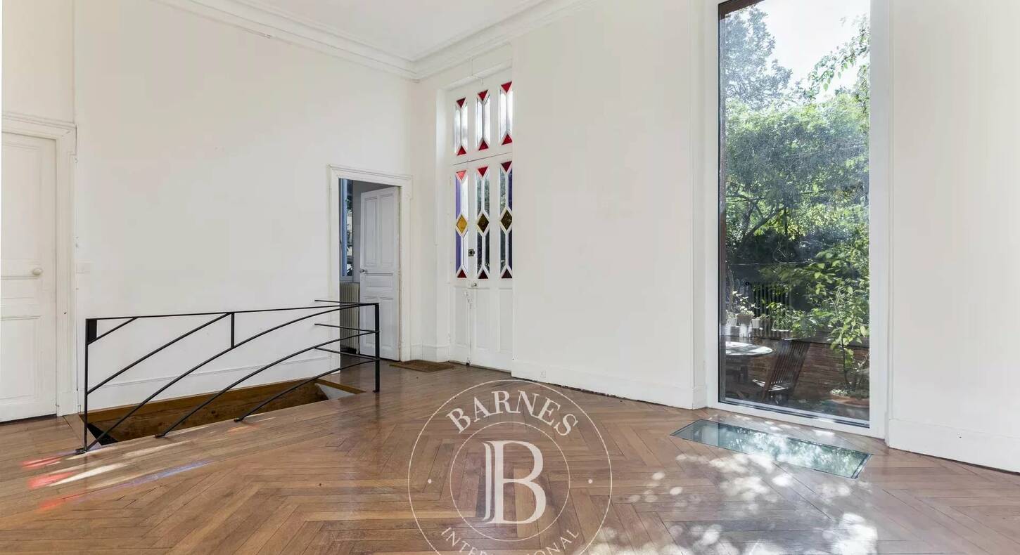 Show - BARNES Toulouse - Immobilier de luxe, appartements et maisons de prestige à Toulouse
