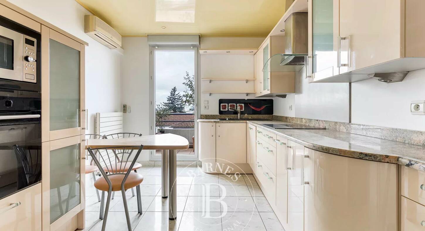 Show - BARNES Toulouse - Immobilier de luxe, appartements et maisons de prestige à Toulouse