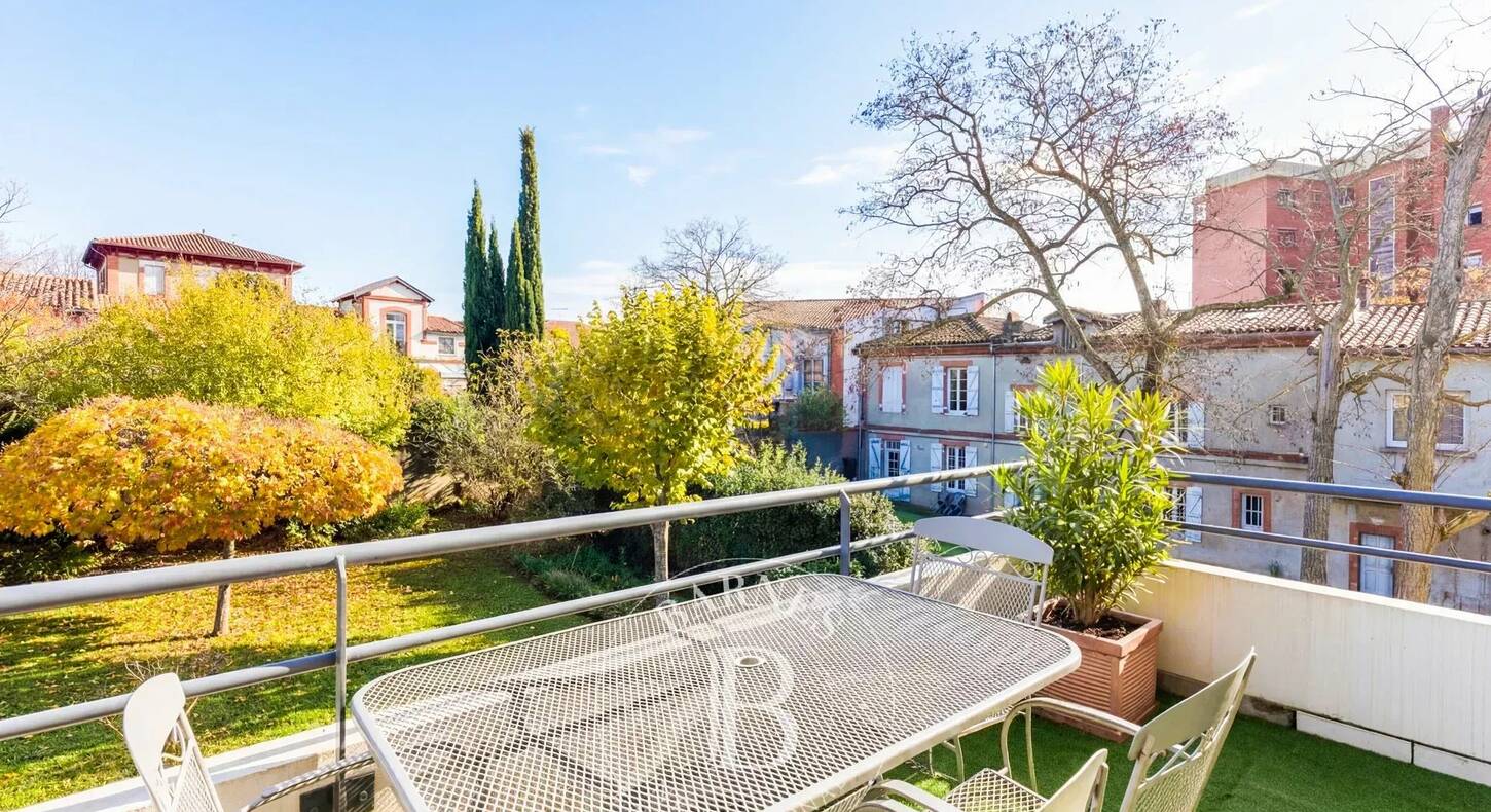 Show - BARNES Toulouse - Immobilier de luxe, appartements et maisons de prestige à Toulouse
