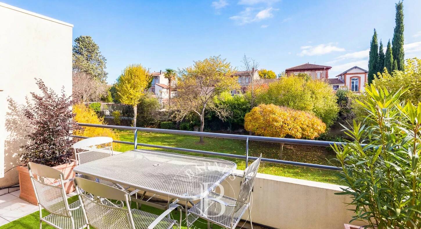 Show - BARNES Toulouse - Immobilier de luxe, appartements et maisons de prestige à Toulouse