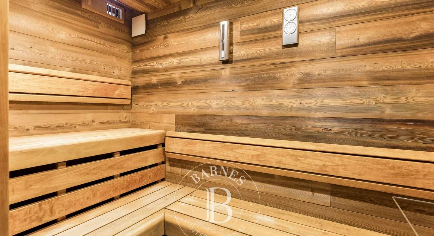 Show - BARNES Agency, luxury real estate in Toulouse