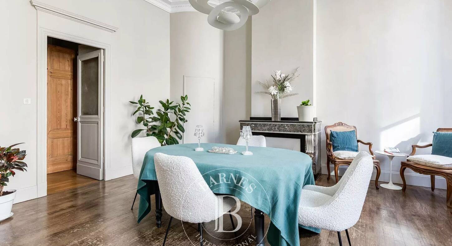 Show - BARNES Agency, luxury real estate in Toulouse