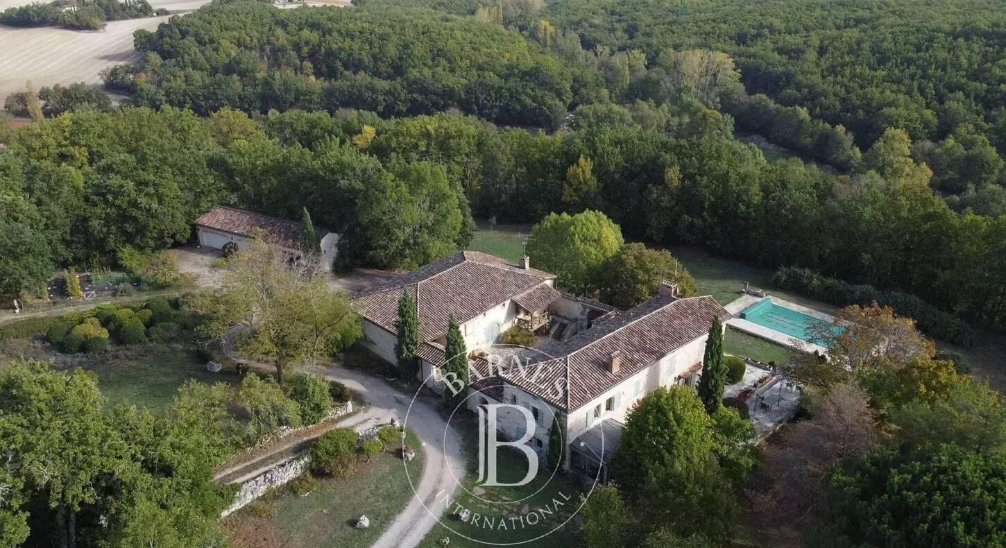 Show - BARNES Agency, luxury real estate in Toulouse