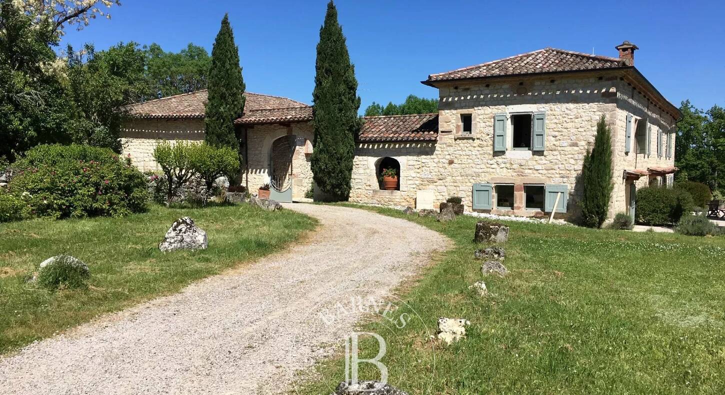 Show - BARNES Agency, luxury real estate in Toulouse