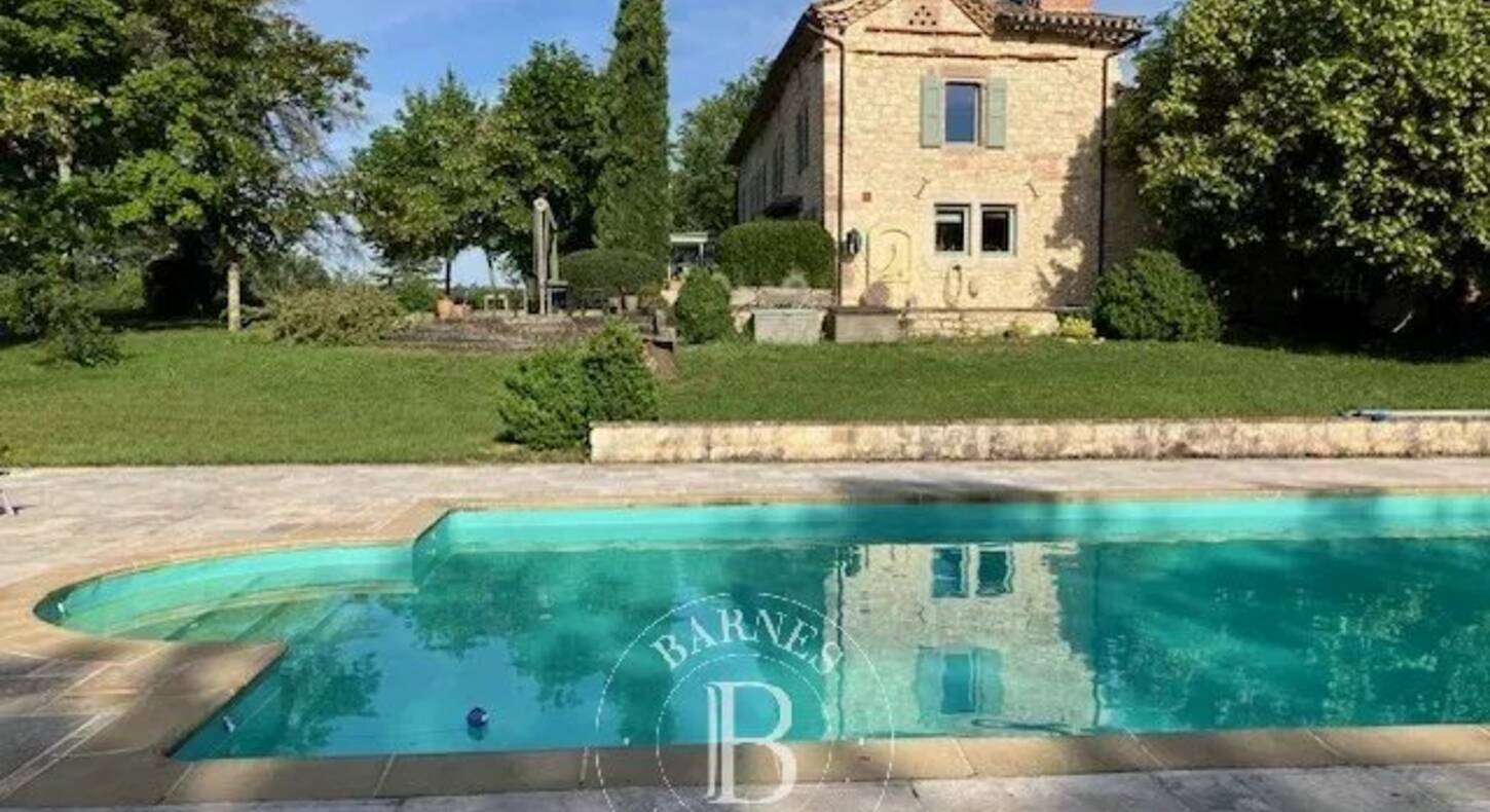 Show - BARNES Agency, luxury real estate in Toulouse