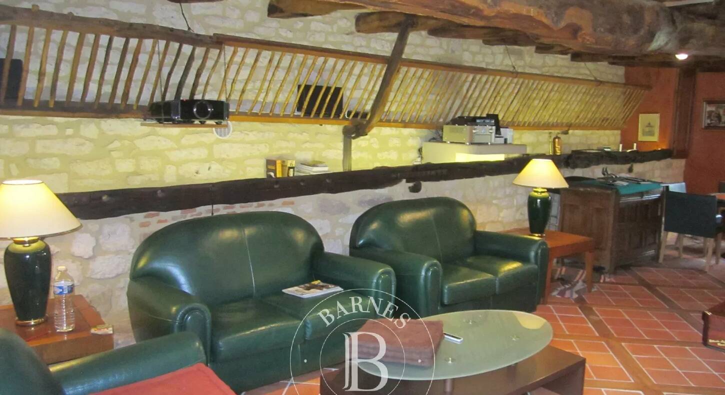 Show - BARNES Agency, luxury real estate in Toulouse