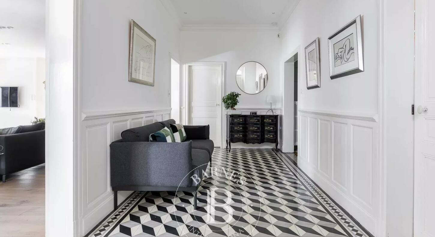 Show - BARNES Agency, luxury real estate in Toulouse