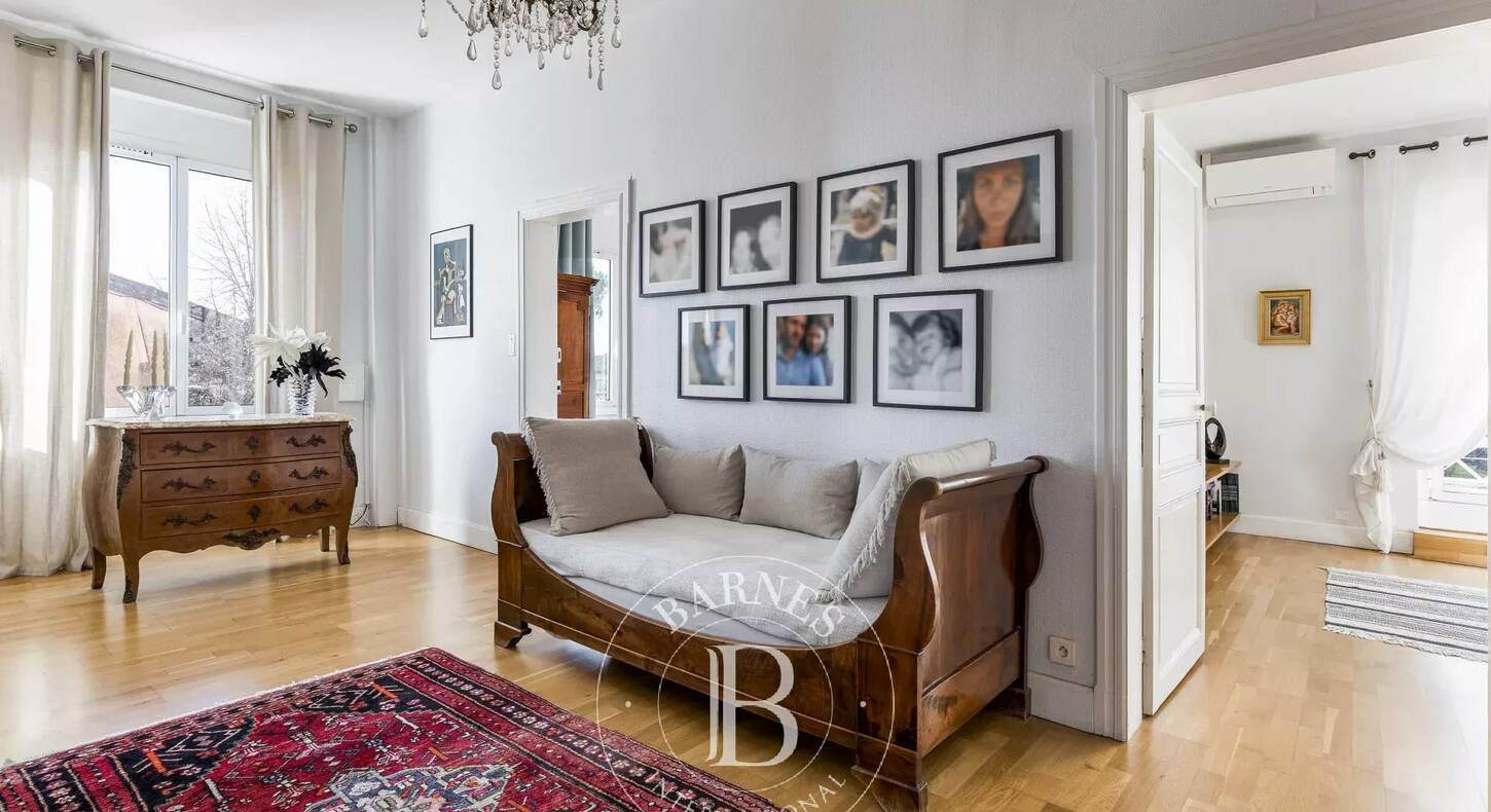 Show - BARNES Agency, luxury real estate in Toulouse