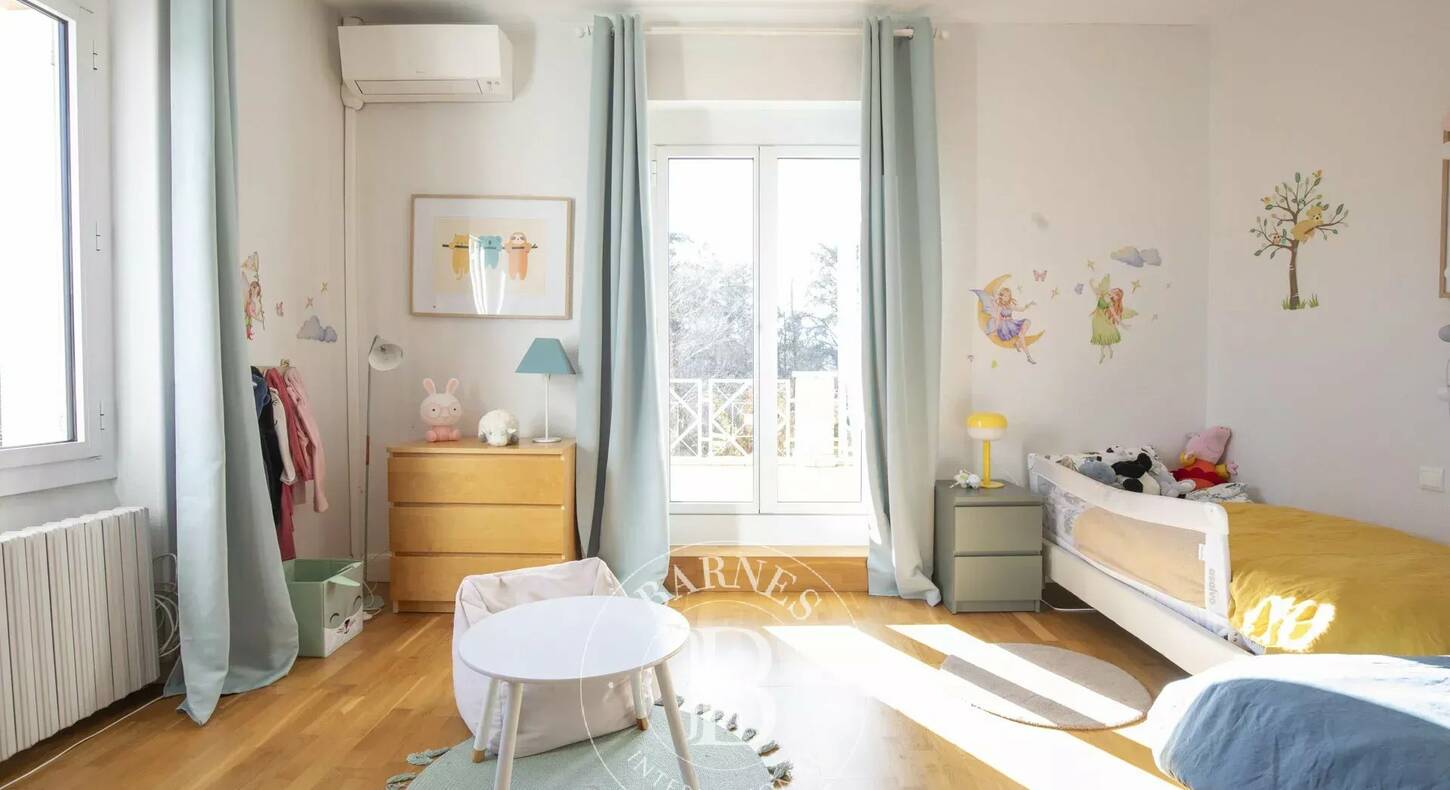 Show - BARNES Agency, luxury real estate in Toulouse