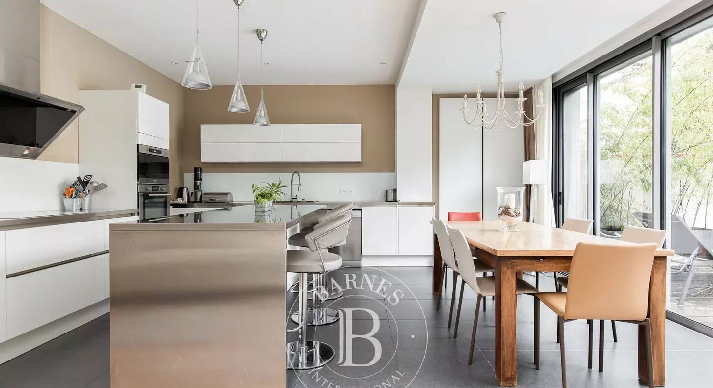 Show - BARNES Agency, luxury real estate in Toulouse