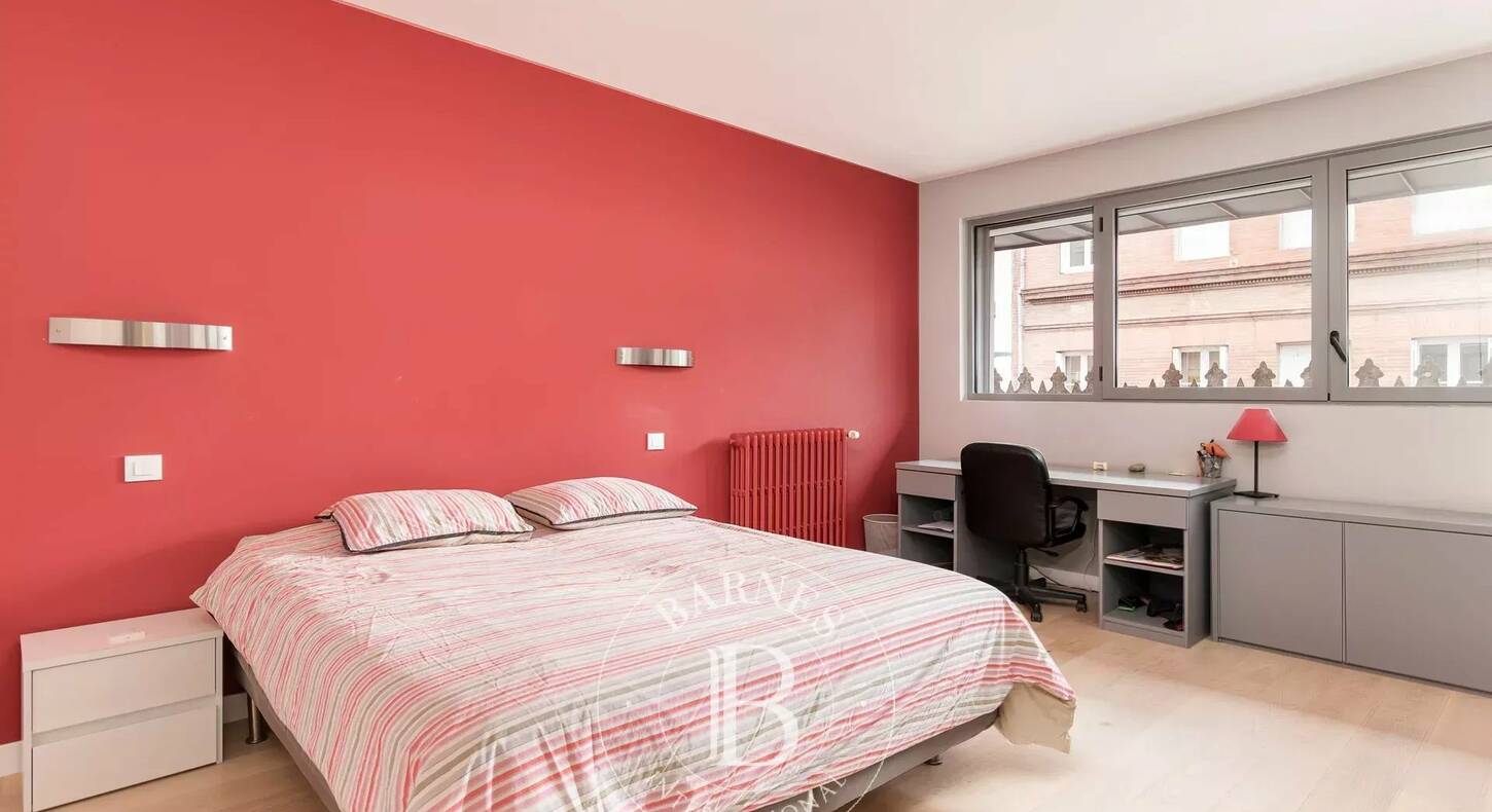 Show - BARNES Agency, luxury real estate in Toulouse