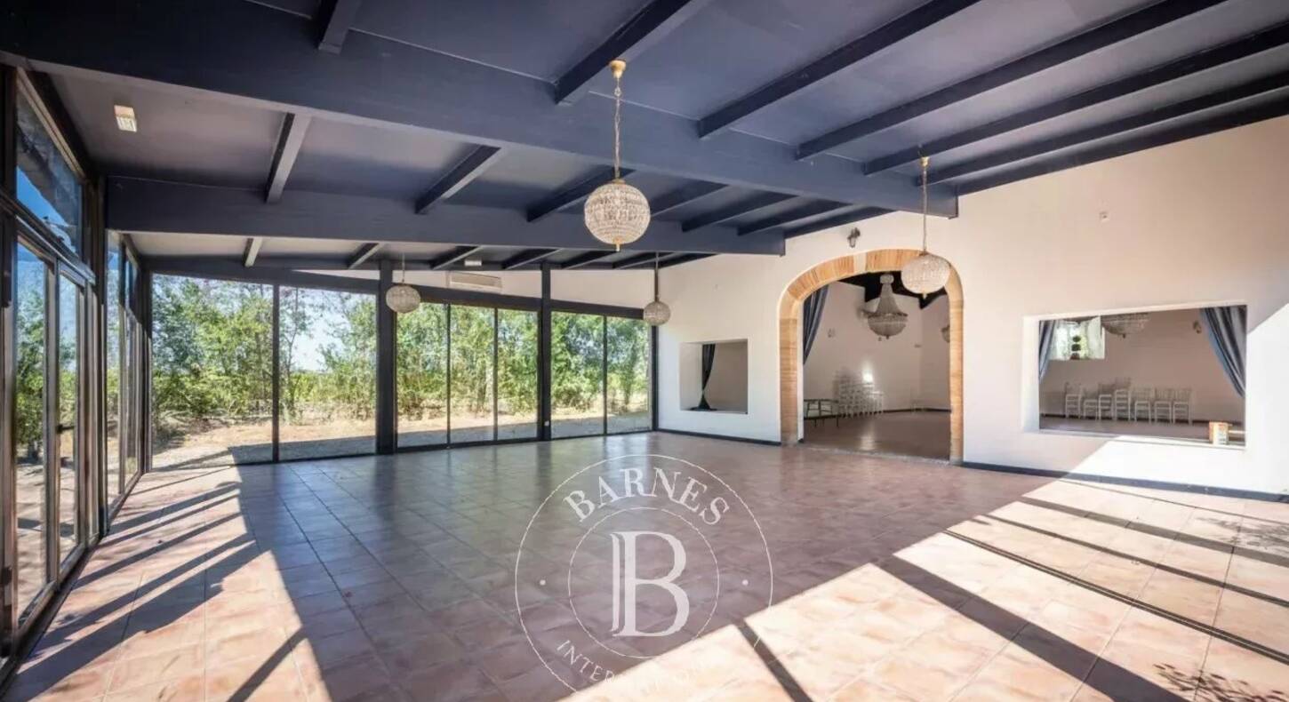 Show - BARNES Toulouse - Immobilier de luxe, appartements et maisons de prestige à Toulouse