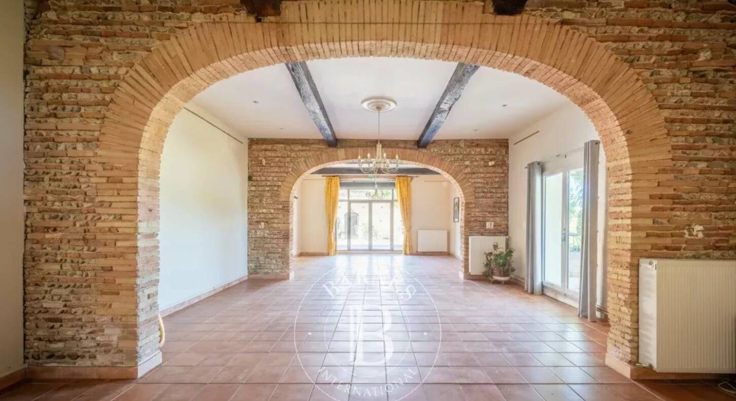 Show - BARNES Toulouse - Immobilier de luxe, appartements et maisons de prestige à Toulouse