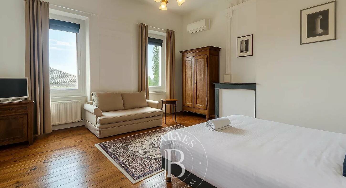 Show - BARNES Toulouse - Immobilier de luxe, appartements et maisons de prestige à Toulouse