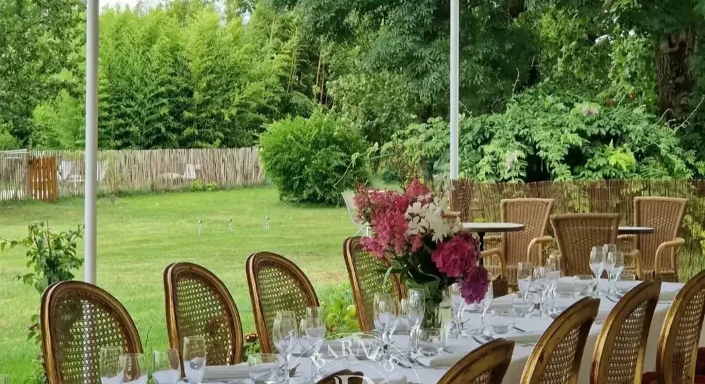 Show - BARNES Toulouse - Immobilier de luxe, appartements et maisons de prestige à Toulouse