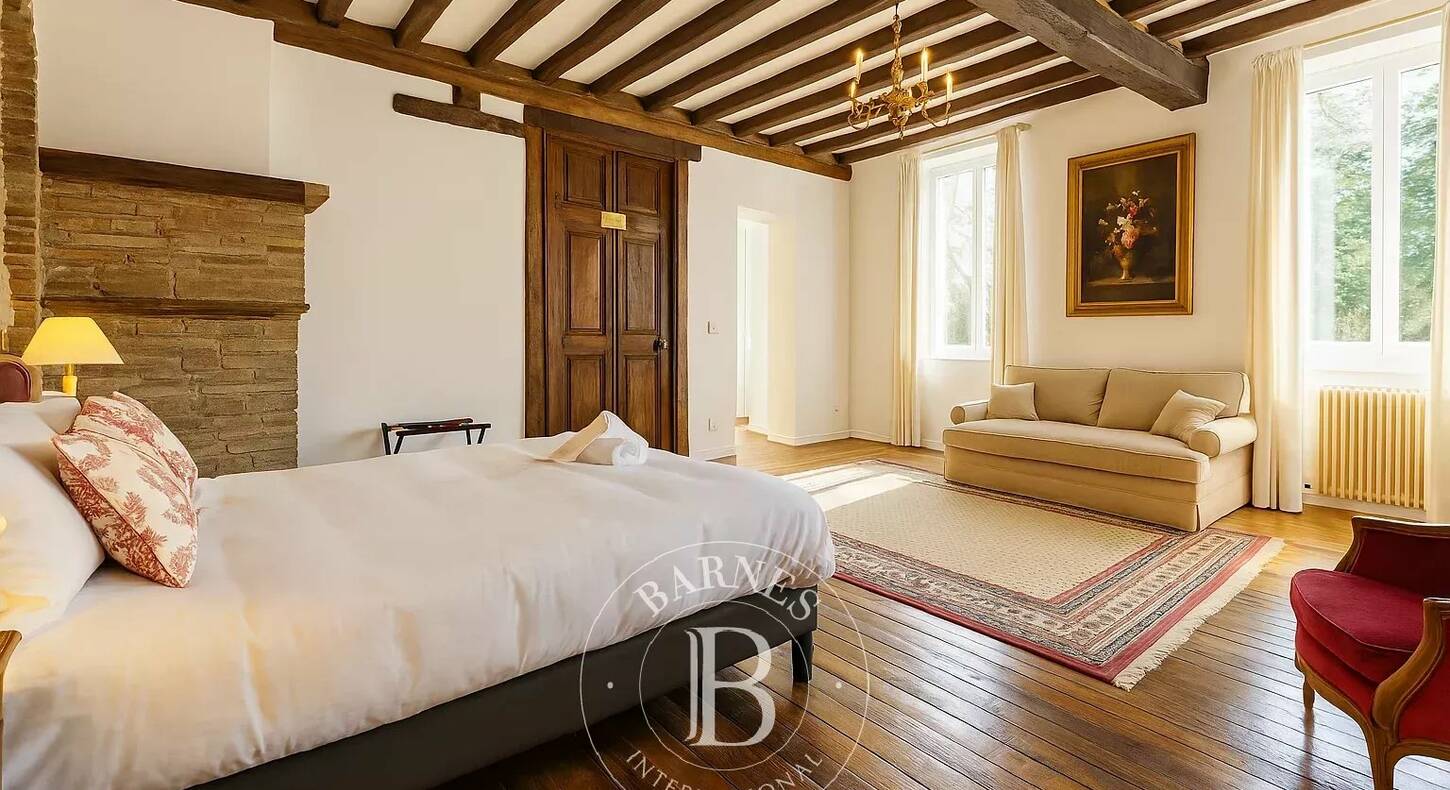 Show - BARNES Toulouse - Immobilier de luxe, appartements et maisons de prestige à Toulouse