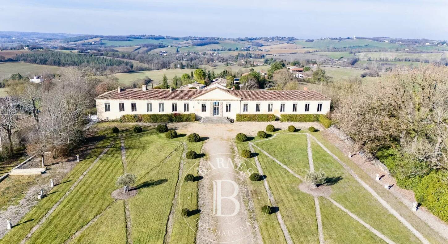 Show - BARNES Agency, luxury real estate in Toulouse