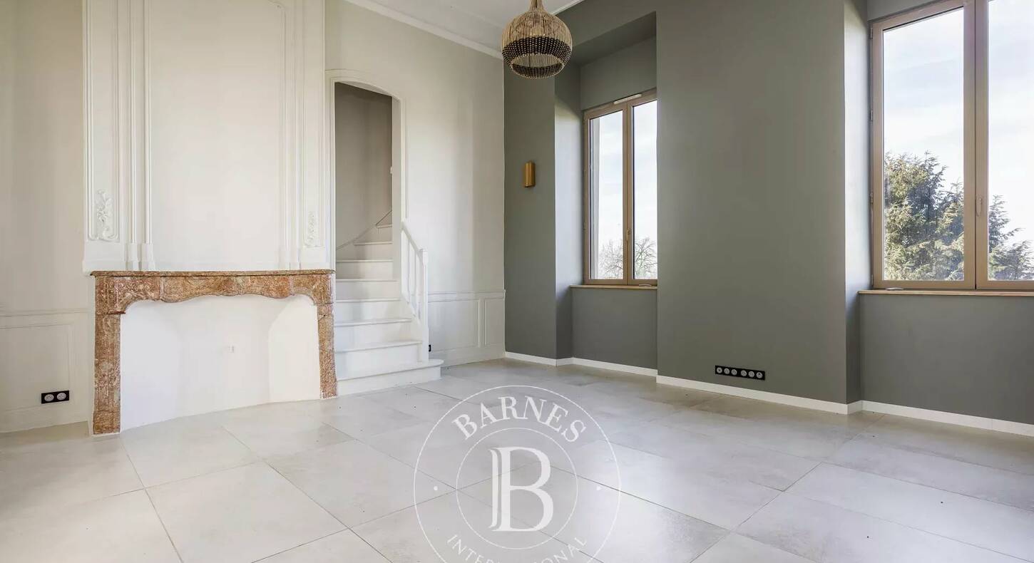 Show - BARNES Agency, luxury real estate in Toulouse