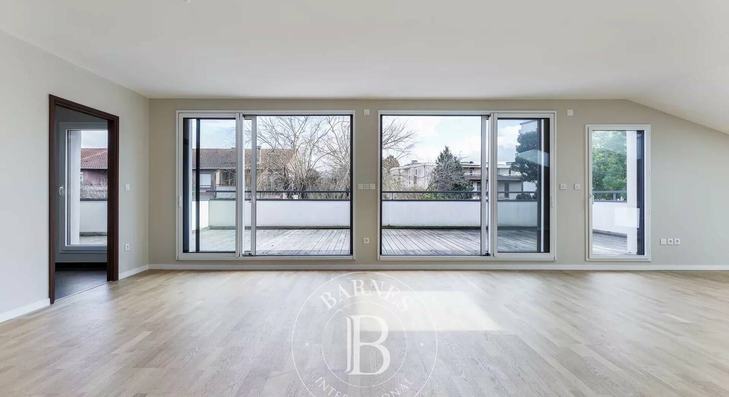 Show - BARNES Agency, luxury real estate in Toulouse