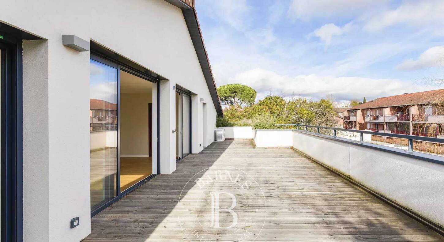 Show - BARNES Agency, luxury real estate in Toulouse