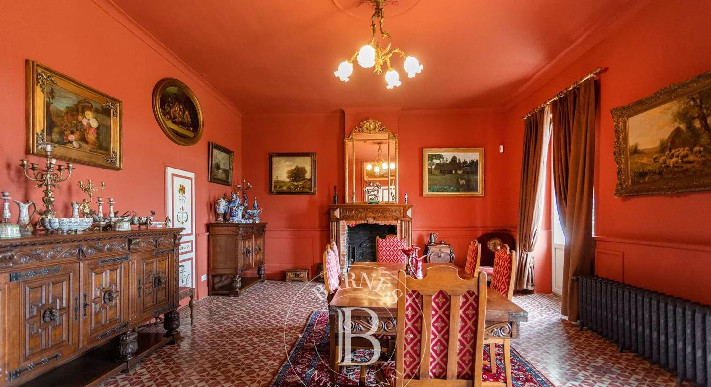 Show - BARNES Agency, luxury real estate in Toulouse