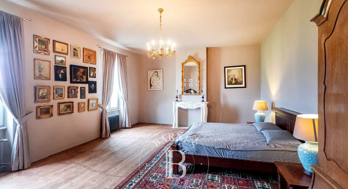 Show - BARNES Agency, luxury real estate in Toulouse